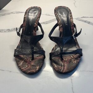 Nine West Black Strappy Paisley Insole Heels